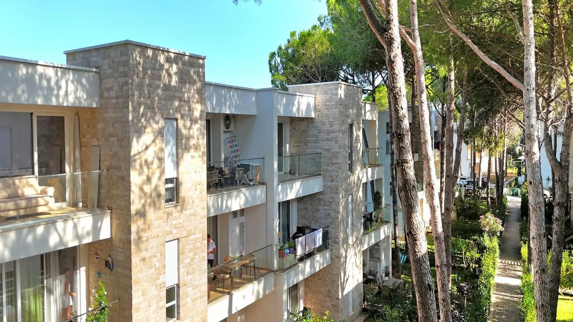 Appartement Stylish Urban Retreat With Two Bedrooms Plazhi San Pietro